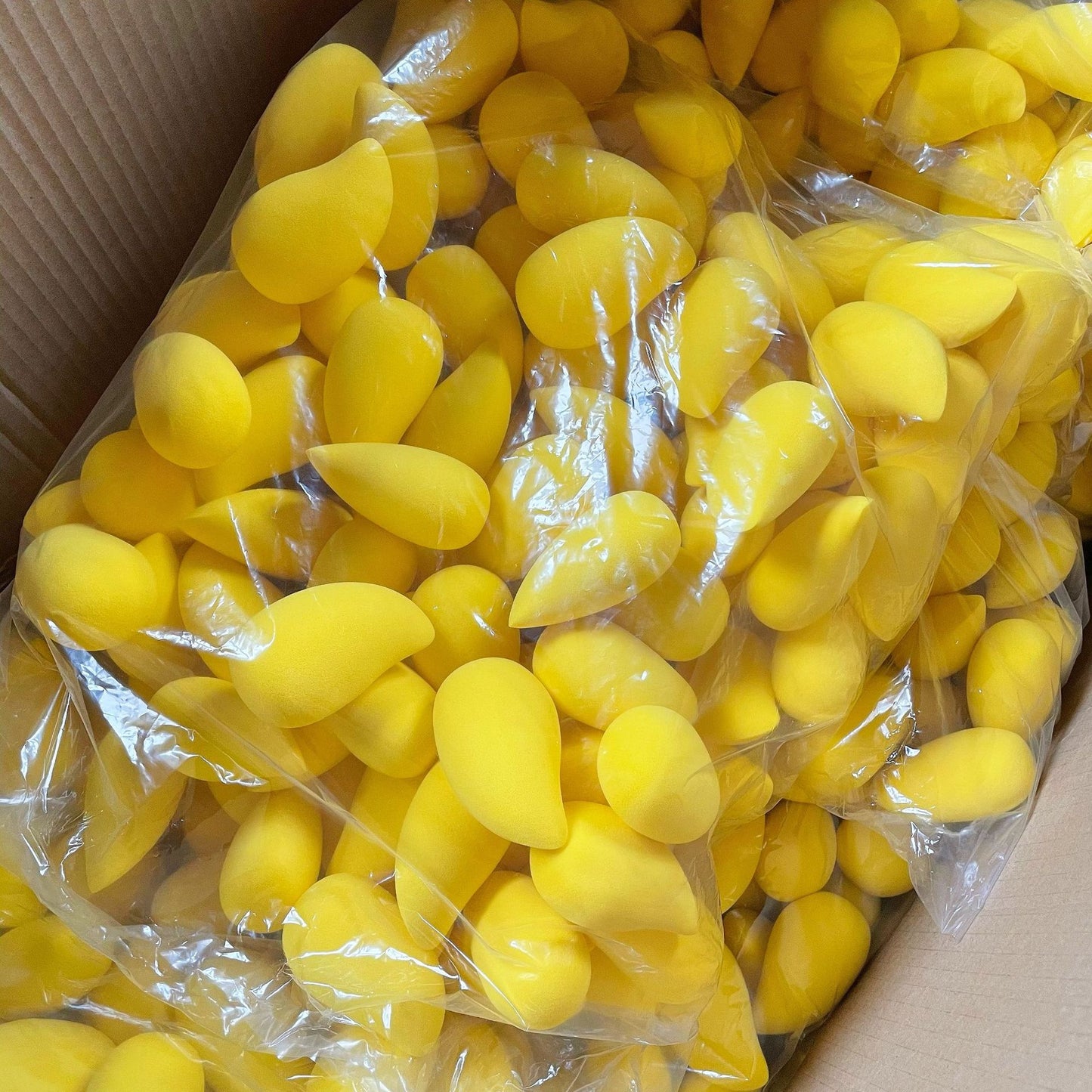 Douyin Hot Selling Small Mango Beauty Egg Non-latex Fruit Makeup Egg Dry And Wet Do Not Eat Powder With Super Soft Puff